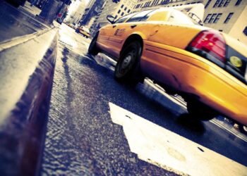 Taxi Driver Shoots Customer During Struggle