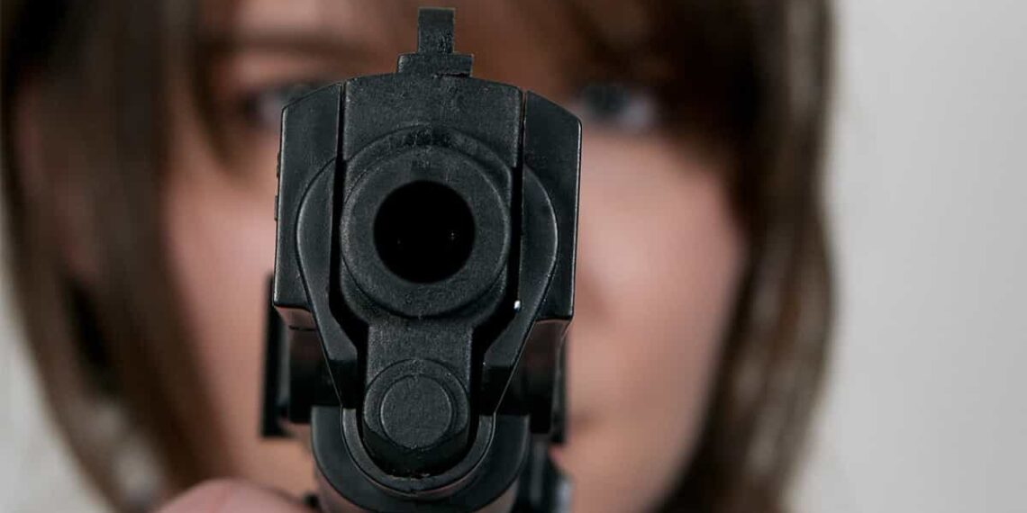 Don't Pull Your Gun in an Argument...Like This Woman