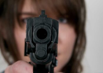 Don't Pull Your Gun in an Argument...Like This Woman