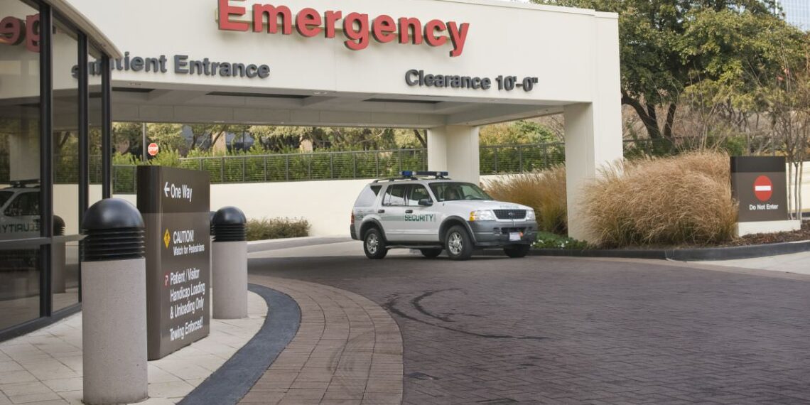 Women Drops Purse, Gun Goes Off, Grazes 2 Year Old