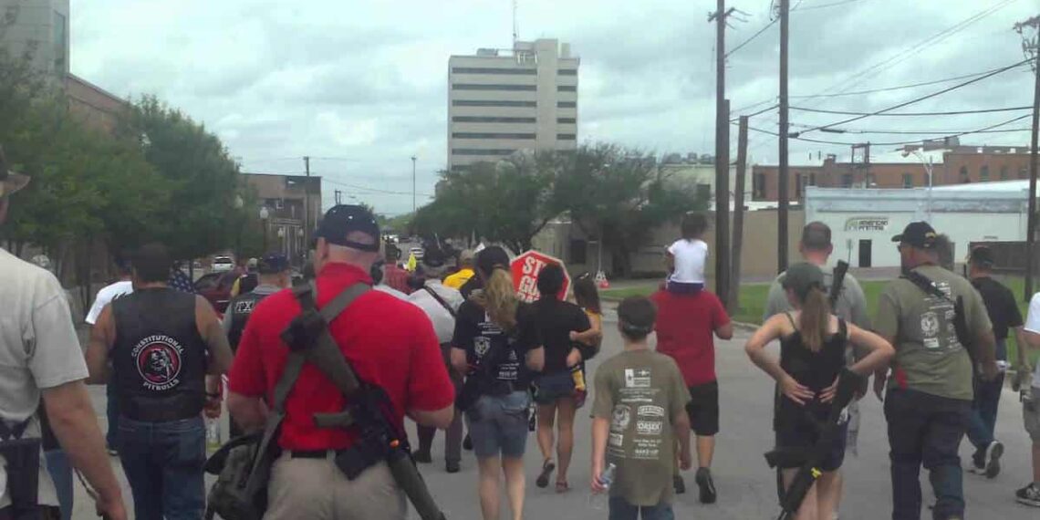 The Pros and Cons of Open Carry Demonstrations