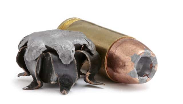 Myth Destroyed: .40 S&W Isn't Dead, It's Just Sleeping