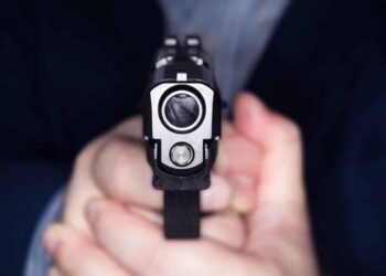 91-Year-Old CPL Defends Self from Robber