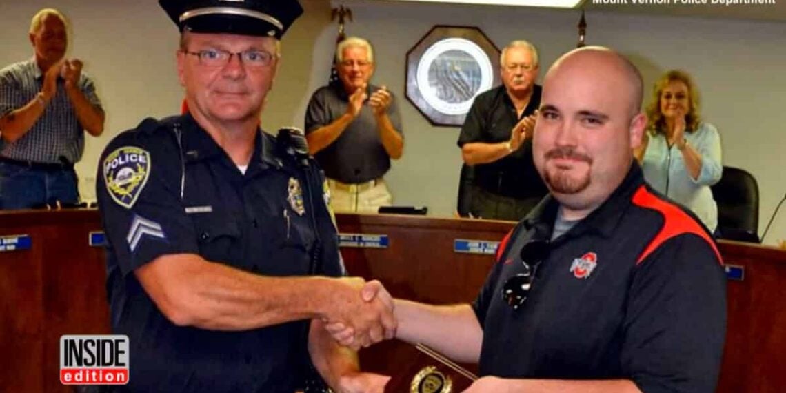 Ohio CCW Holder Rewarded for Saving Police Officer