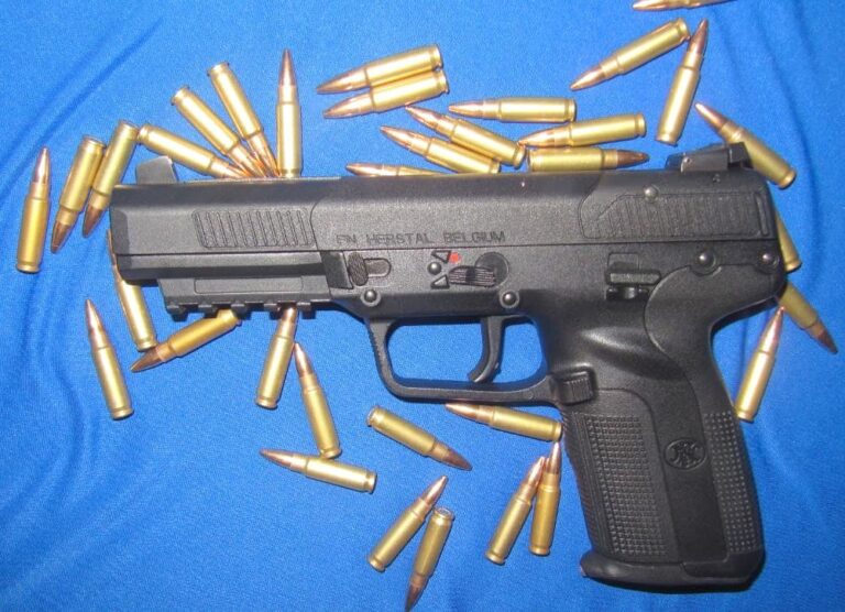 [FIREARM REVIEW] Is the FN 5.7 Pistol That Good? USA Carry