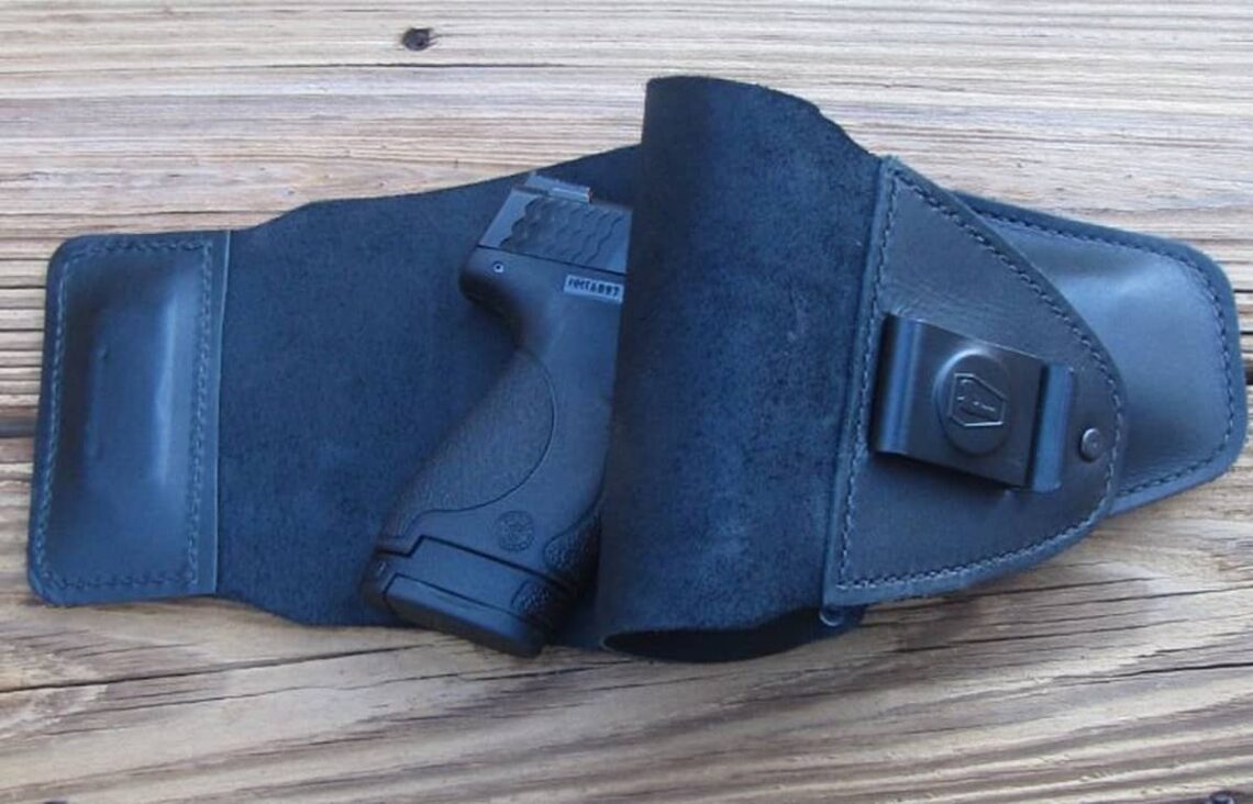 [HOLSTER REVIEW] The Urban Carry Holster - USA Carry