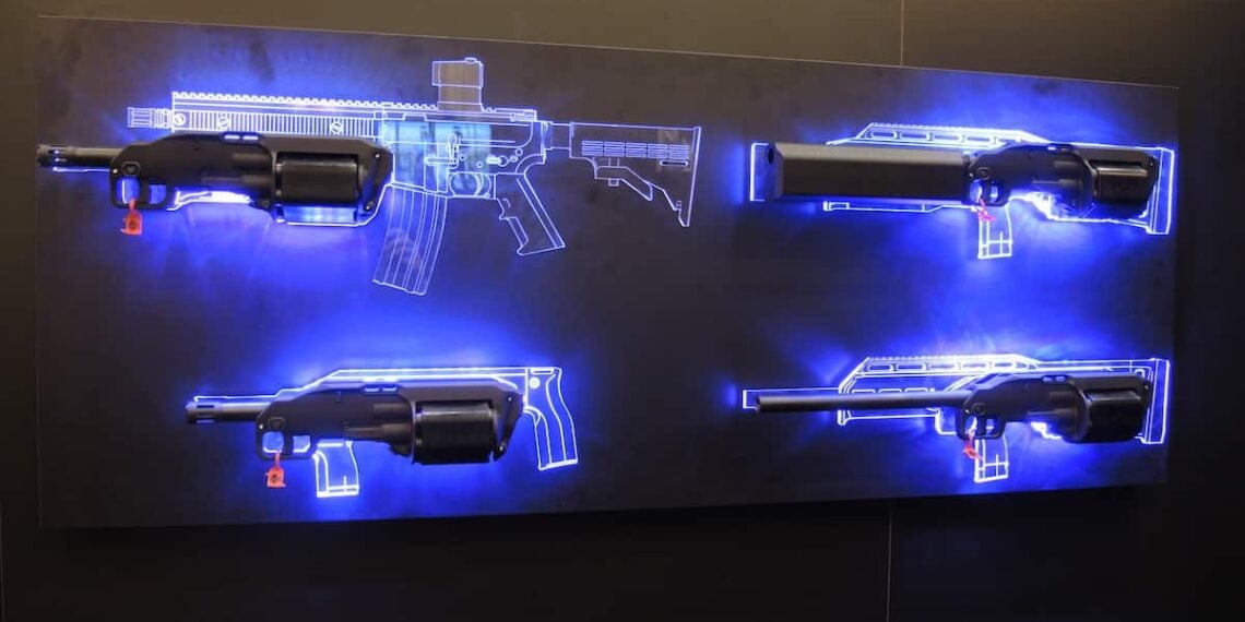 Shot Show 2017: SIX12 Modular 12 Gauge Revolver Shotgun