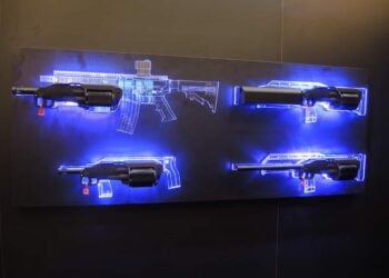 Shot Show 2017: SIX12 Modular 12 Gauge Revolver Shotgun