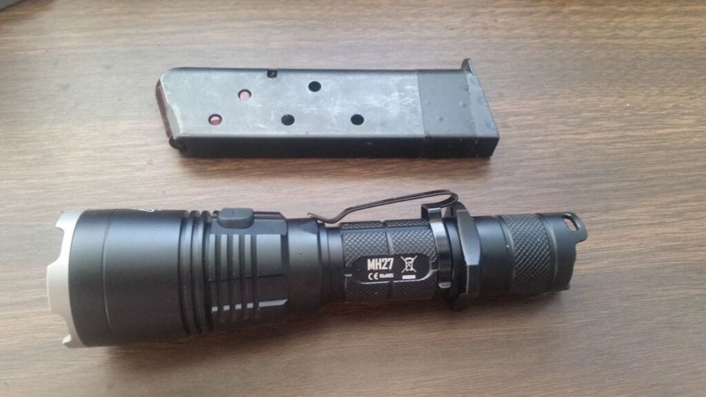 NiteCore MH27 [Flashlight Review]
