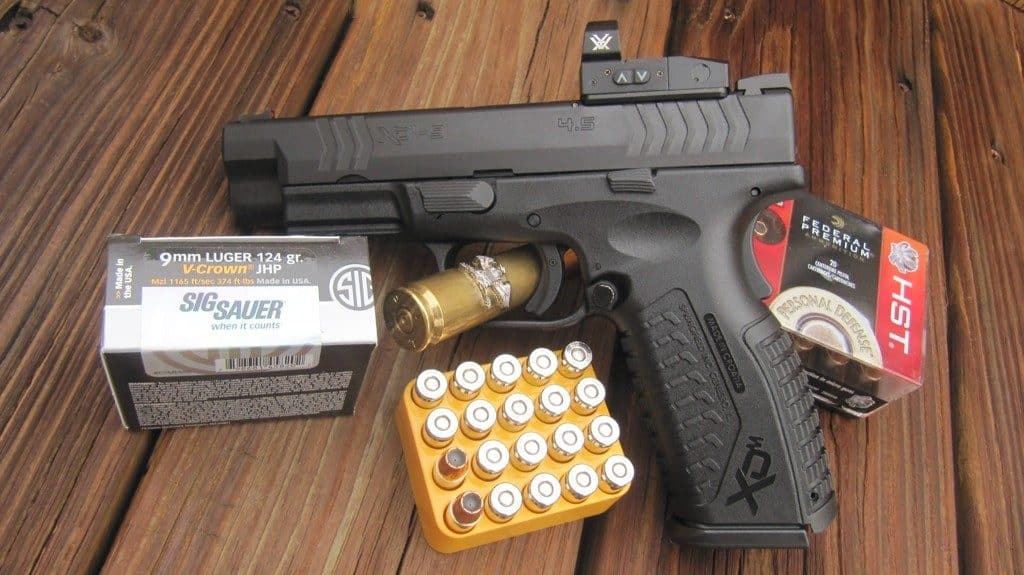 CLOSE-Gun-2 Ammo-Eagle-LEFT-Open Ammo
