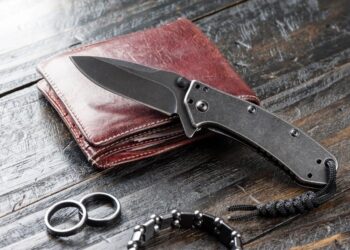 Knives and CCW
