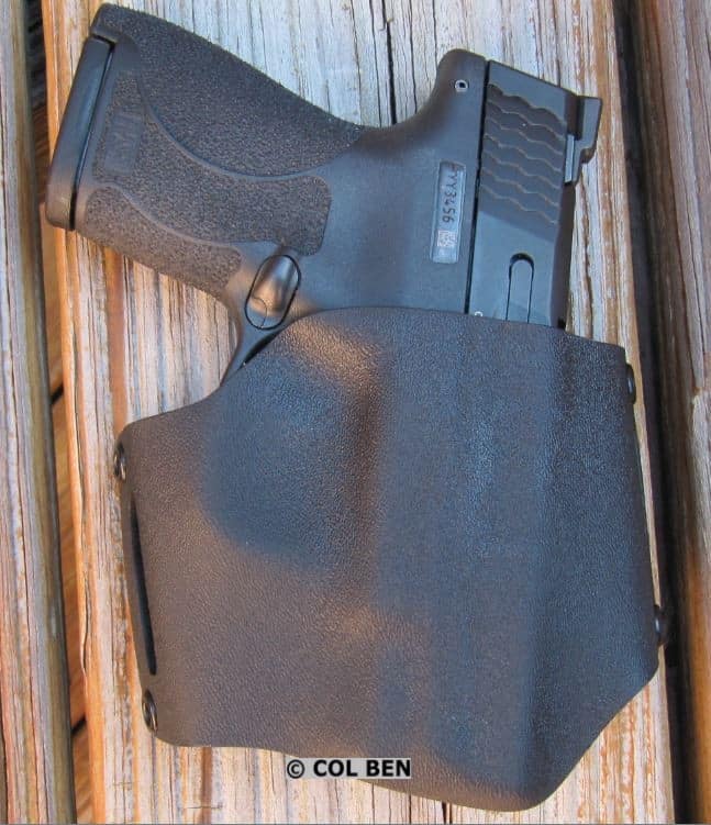 M&P Shield M2.0 9mm in Alabama Holster's Flapjack Kydex OWB Holster