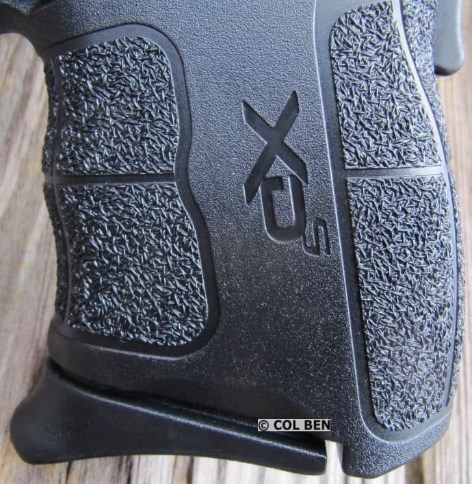 Textured Grip is Just Right and WITHOUT the "Grip Zone" Molded into the Grip
