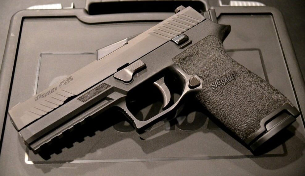 Which Is The Best Sig Sauer Polymer Pistol -- P250, P320, or SP2022?