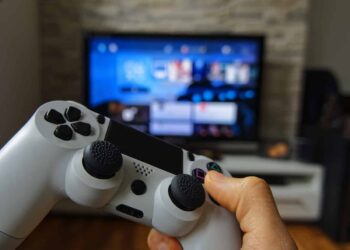 Concealed Carrier Defends Himself While Trying to Purchase a Playstation