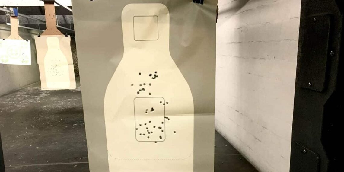Shooting the New 2019 FBI Handgun Qualification