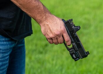 Concealed Carrier Fires Warning Shots Into Ground