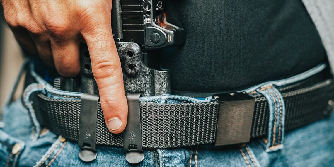 3 Considerations When Choosing a Gun Belt