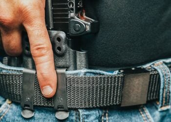 3 Considerations When Choosing a Gun Belt