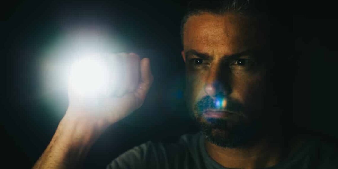 6 Reasons You Should Be Carrying a Flashlight