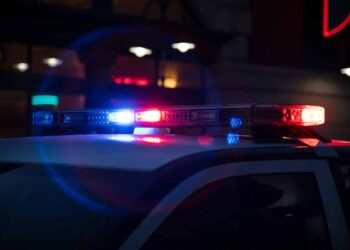 Off Duty Officer Forced To Shoot To Stop Stabbing Attack Against Woman