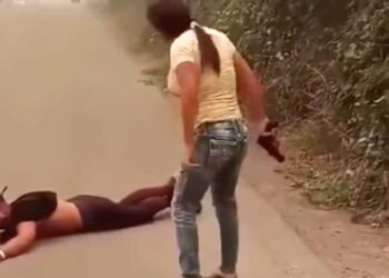 Woman Holds Suspected Arsonist At Gunpoint Until Police Arrive