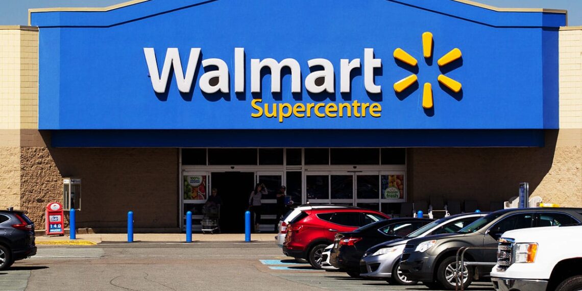 Armed Shoplifter Stopped By Concealed Carrier and a Good Samaritan