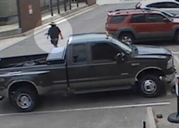 Concealed Carrier Who Stopped Mass Shooting Shot by Responding Officer