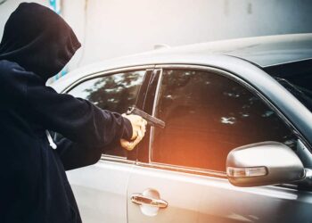 Driver Prevents Carjacking by Drawing His Own Gun