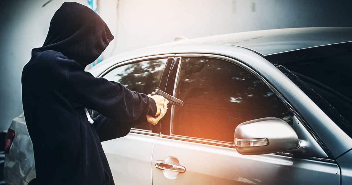 Driver Prevents Carjacking by Drawing His Own Gun USA Carry