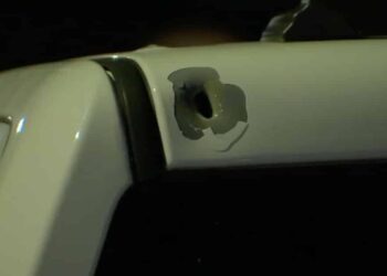 Resident Exchanges Gunfire with 3 Car Thieves After Confronting Them