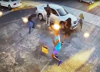 Victim 'Draws From the Drop' Hitting Both Would-Be Robbers
