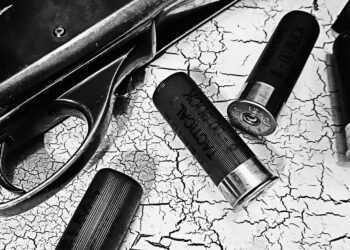 The King of Defensive 00 Buckshot: Federal's 8 Pellet FLITECONTROL