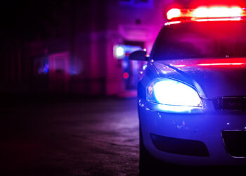 Man Flees Scene After Protecting Himself with a Knife