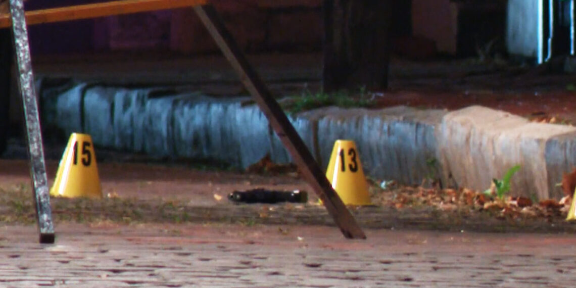 Concealed Carrier Shot in Leg Fires Back, Killing Suspect