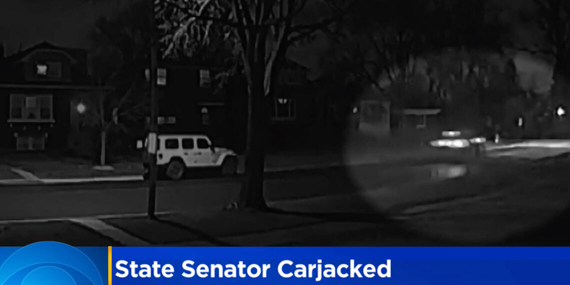 Senator’s Husband W/ CCW Distracts 3 Armed Robbers; Finds His Window of Opportunity