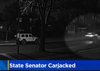 Senator’s Husband W/ CCW Distracts 3 Armed Robbers; Finds His Window of Opportunity