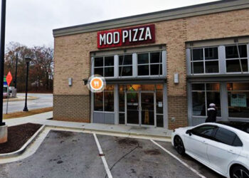 Concealed Carrier Puts Pizza Down; Shoots Armed Robber Dead