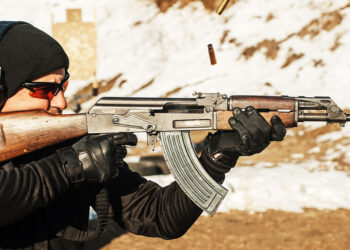 Ukraine President: "The fight is here, I need ammunition, not a ride"
