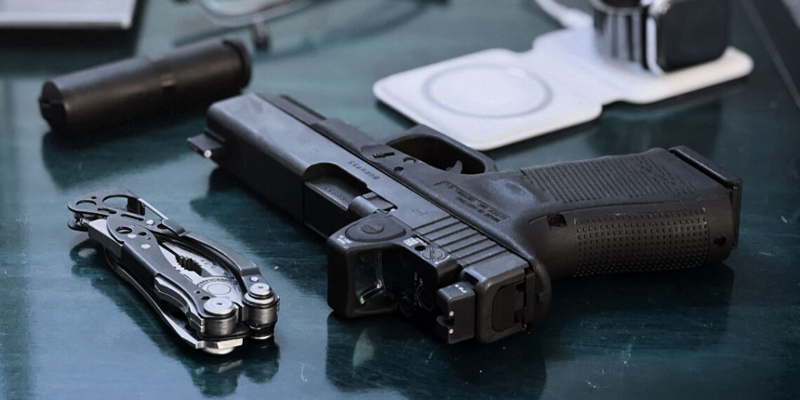 Avoid Naked Guns
