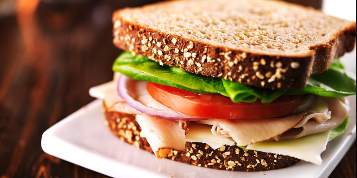 Intruder Shot After Forcing Homeowner to Make Him a Sandwich