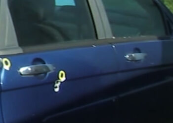 17-Year-Old Uses Shotgun to Protect Family from 4 Home Invaders; Fatally Shooting 2