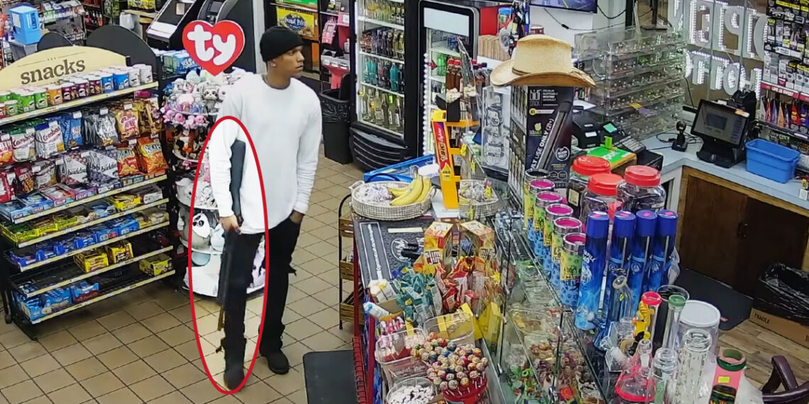 Convenience Store Robbery Thwarted After Clerk Gets His Own Gun