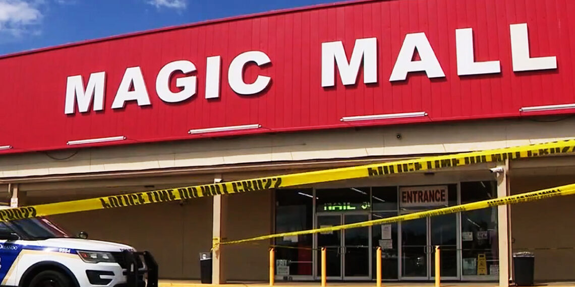 Jewelry Store 'Smash and Grab' Ends with 2 of 4 Suspects Shot Dead