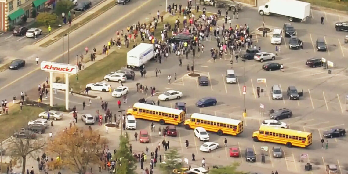 Police Fatally Shoot School Shooting Suspect Who Killed 2, Wounded 7