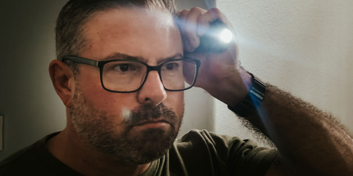 Handheld Flashlight Techniques for Armed Citizens