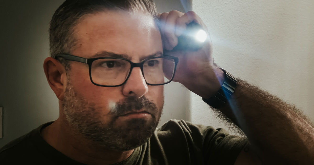 Handheld Flashlight Techniques for Armed Citizens USA Carry