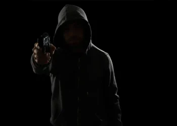 Robber Shot by CCL Holder While Holding Friend at Gunpoint