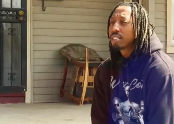 Concealed Carrier Shows Restraint During Robbery by Police Impersonators in Cleveland