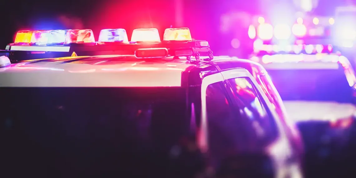Chicago Man Exchanges Gunfire with Robbers, Sustains Gunshot Wound to Hand